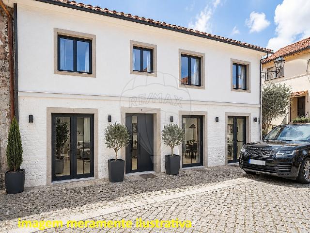 Moradia T5 à venda em Santa Comba Dão e Couto do Mosteiro, Santa Comba Dão RE/MAX Portugal