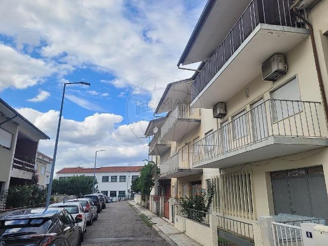 Moradia T5 à venda em Torre de Moncorvo, Torre de Moncorvo RE/MAX Portugal