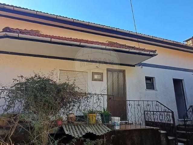 Moradia T5 à venda em Tendais, Cinfães RE/MAX Portugal