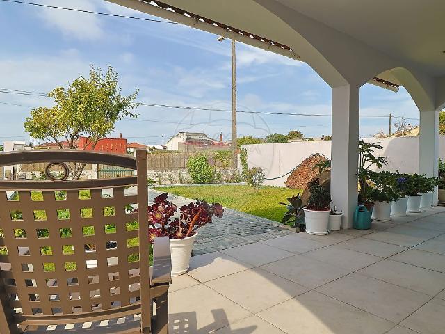 Moradia T5 à venda em Vieira de Leiria, Marinha Grande RE/MAX Portugal
