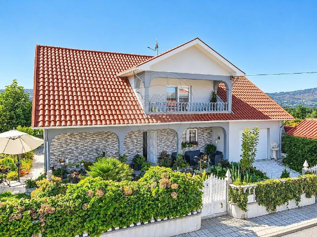 Moradia T5 à venda em Vila Boa do Bispo, Marco de Canaveses RE/MAX Portugal