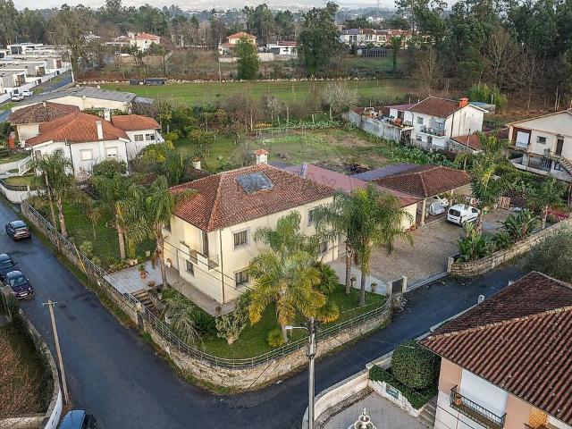 Moradia T5 à venda em Vila de Prado, Vila Verde RE/MAX Portugal