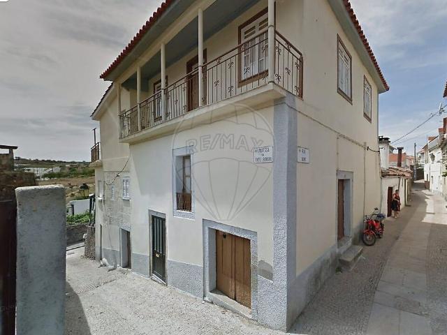 Moradia T5 à venda em Vila Flor e Nabo, Vila Flor RE/MAX Portugal