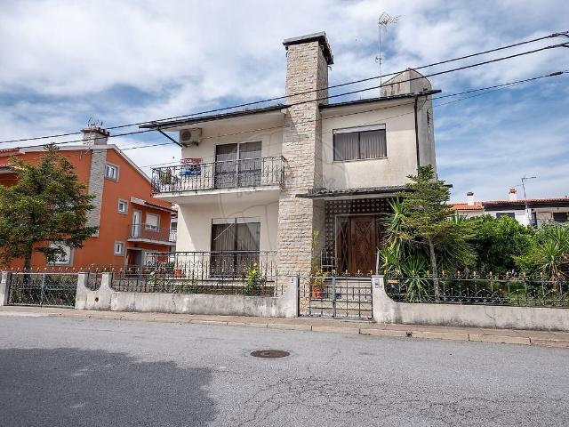 Moradia T5 à venda em Vila Nova de Foz Côa, Vila Nova de Foz Côa RE/MAX Portugal