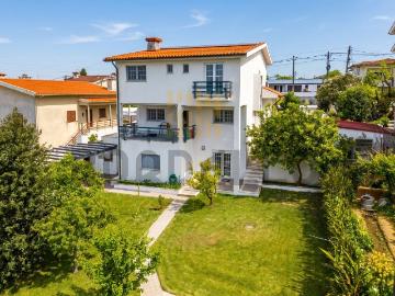 Moradia T5 Braga 250m² Real, Dume e Semelhe
