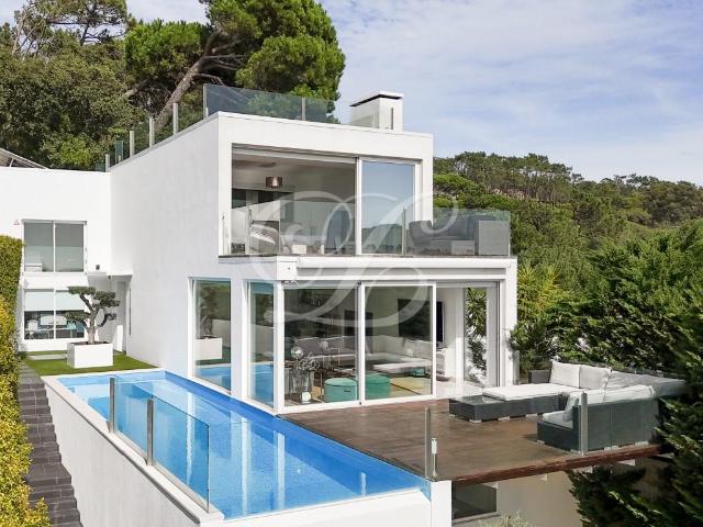 Moradia T5+1 c/ Piscina e Rooftop | Vista Mar | Cascais 202m² Alcabideche