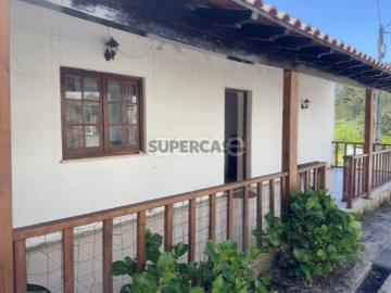 Moradia T5 c/ três pisos |Logradouro e quintal | 50m de Praia Fluvial