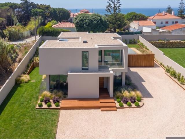 Moradia T5 com 5 suítes Piscina Praia Grande Colares Sintra Viver entre a serra e o mar
