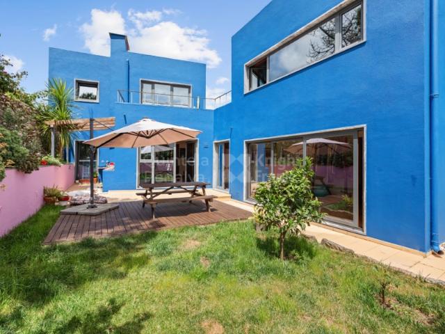 Moradia T5 com jardim e vista desafogada na Terrugem, Sintra
