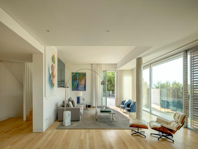 Moradia T5 com jardim e piscina no Estoril em Cascais