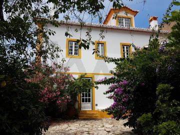 Moradia T5 com Jardim encantador Valhascos, Sardoal 150m² Valhascos
