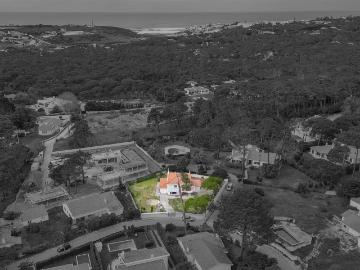 Moradia T5 com jardim para Remodelar em Sintra 236m² Colares