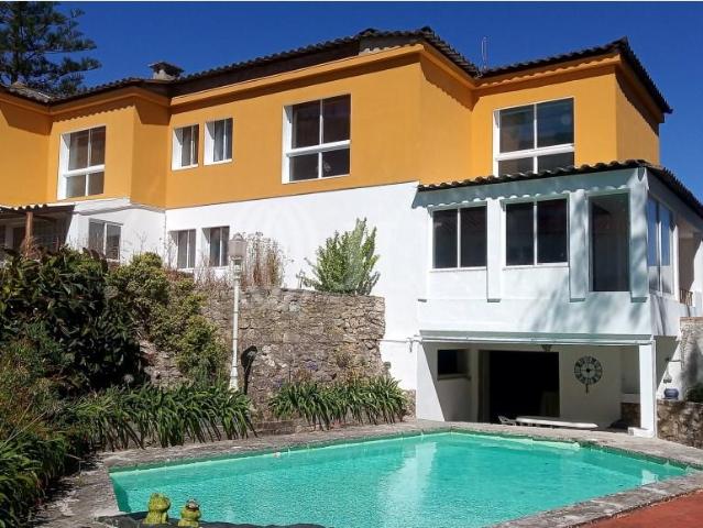 Moradia T5 com piscina no Alto da Barra em Oeiras 0m² Oeiras E São Julião Da Barra