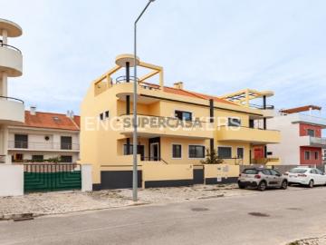 Moradia T5 com Piscina no Pinhal Novo