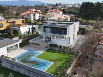 Moradia T5 com piscina | Oliveira do Hospital