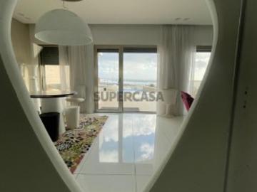 Moradia T5 com piscina a 50 metros da praia