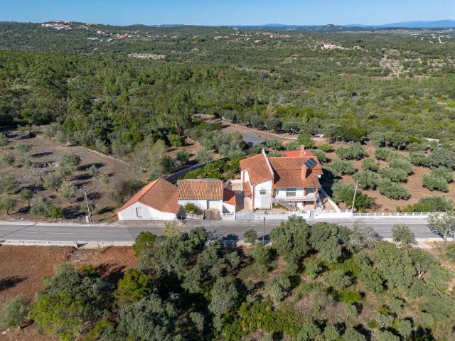 Moradia T5 com Piscina a poucos minutos de Fátima