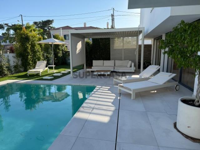 Moradia T5 com Piscina junto à Praia do Rei | Charneca da Caparica