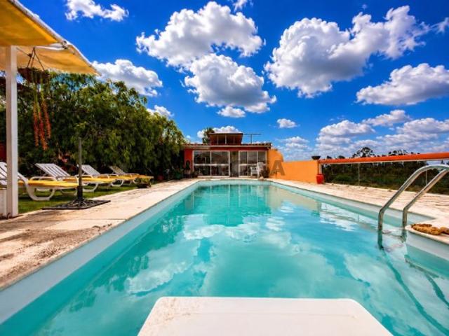 MORADIA T5 COM PISCINA, JARDIM, SALA DE JOGOS E VISTA PANORÂMICA PARA O CASTELO | MONTEMOR O VELHO