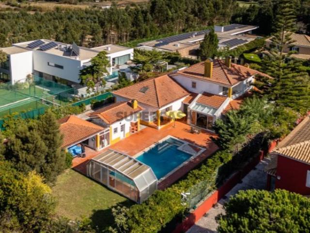 Moradia T5 com Piscina Privada para Venda na Quinta da Beloura, Sintra