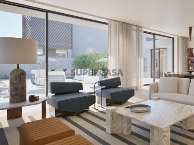 Moradia T5 com piscina privativa, em Birre, Cascais