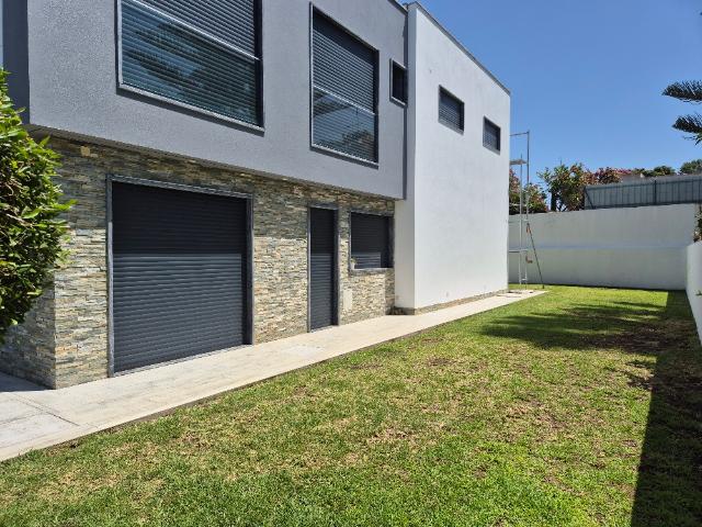 Moradia T5 Contemporânea em Birre