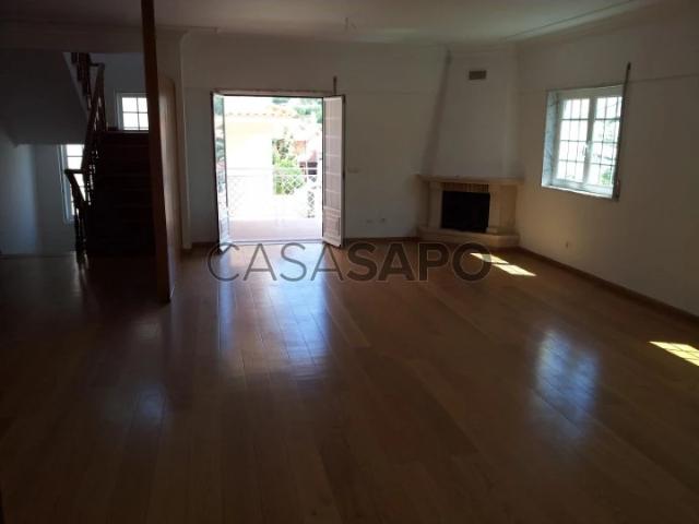 Moradia T5 Duplex para alugar em Oeiras