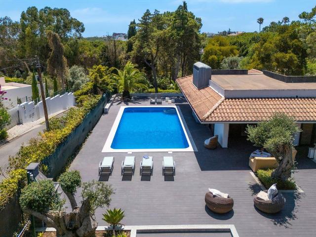 Moradia T5 de charme a poucos minutos da praia — tranquilida. 357m² Albufeira Olhos de Água