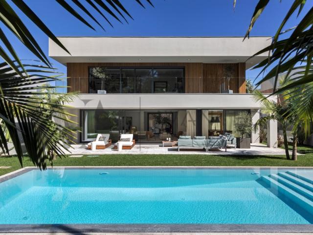 MORADIA T5 DE LUXO COM PISCINA, JARDIM E GARAGEM, COSTA DA GUIA, CASCAIS