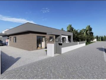 Moradia T5 com piscina