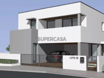 Moradia T5 em A dos Cunhados