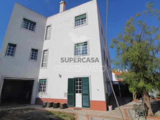 Moradia T5 em Alcochete