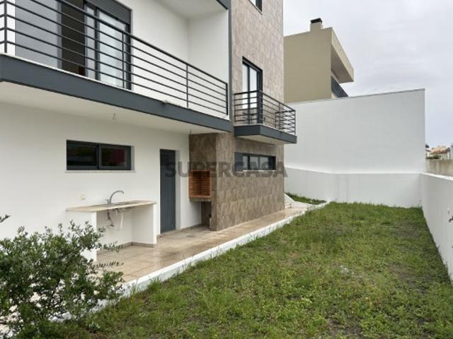 Moradia T5 em Almada, Feijó