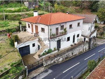 Moradia T5 em Alvite e Passos