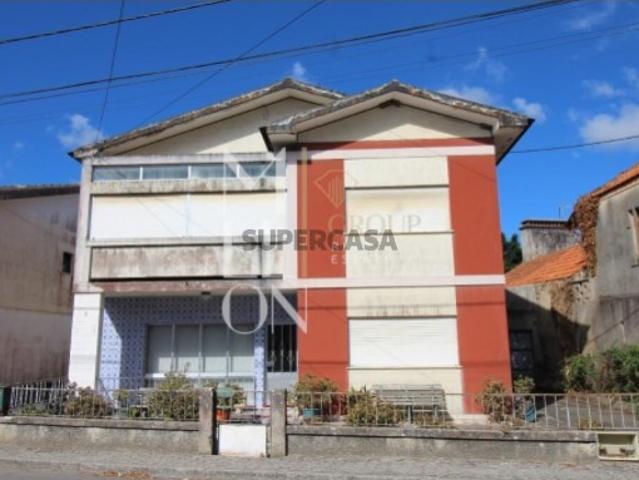 MORADIA T5 EM BUSTOS | LOTE DE 2.050 M² | OLIVEIRA DO BAIRRO