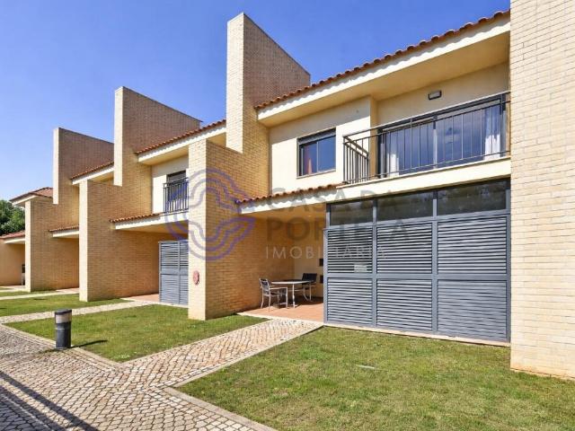 Moradia T5 em condominio fechado com piscina Boliqueime Lo. 148m² Boliqueime