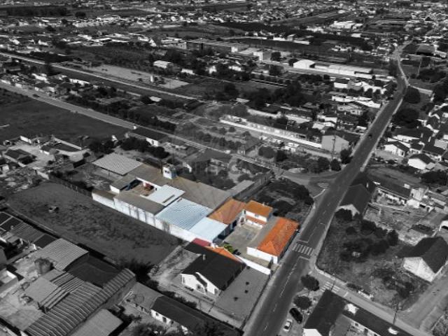 Moradia T5 em Fazendas de Almeirim