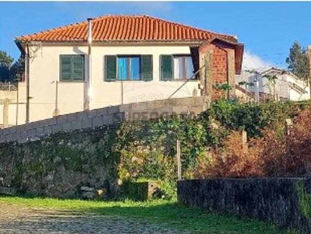 Moradia T5 em Gondarém