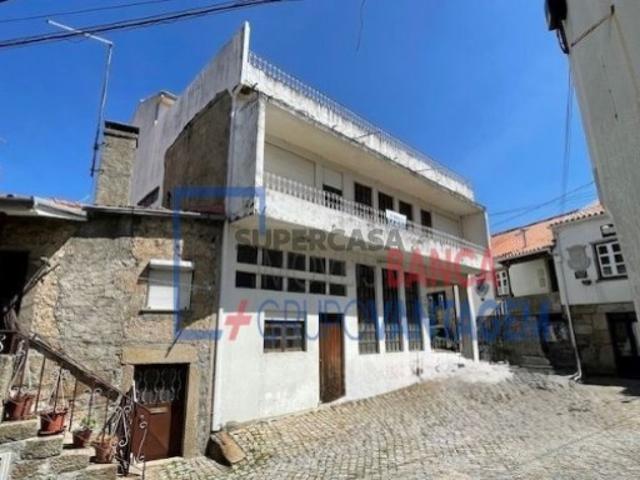 Moradia T5 em Paços da Serra