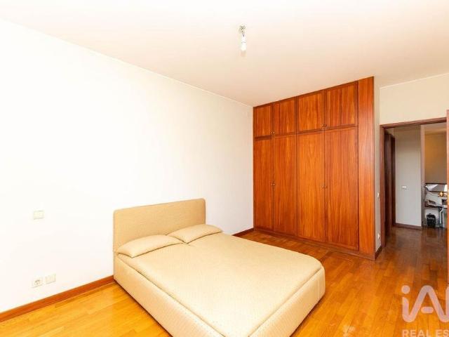 Moradia T5 em Porto