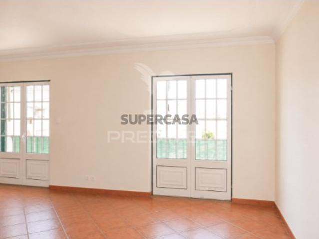Moradia T10 em Póvoa de Atalaia e Atalaia do Campo