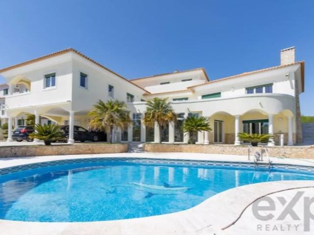 Moradia T5 em Póvoa de Santa Iria e Forte da Casa
