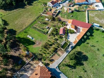 Moradia T5 em São Jorge, Porto de Mós 518m² Calvaria De Cima
