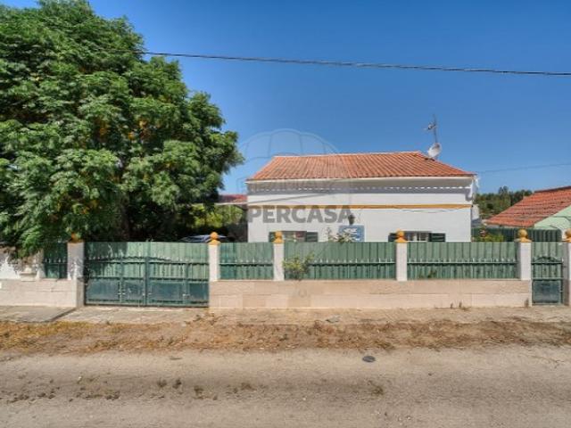 Moradia T5 em São José da Lamarosa