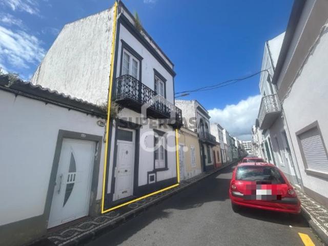 Moradia T5 em São José