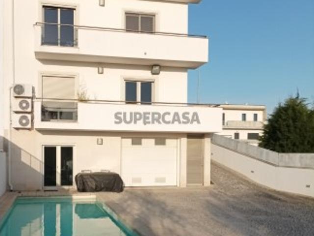 Moradia T5 em São Silvestre