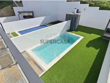 Moradia T5 em Santa Iria de Azoia, São João da Talha e Bobadela