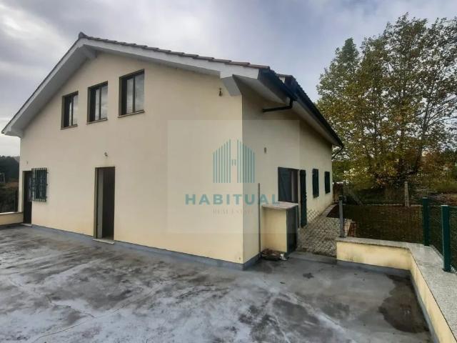 MORADIA T5 EM VILA NOVA DE CERVEIRA 2800 M2 DE TERRENO