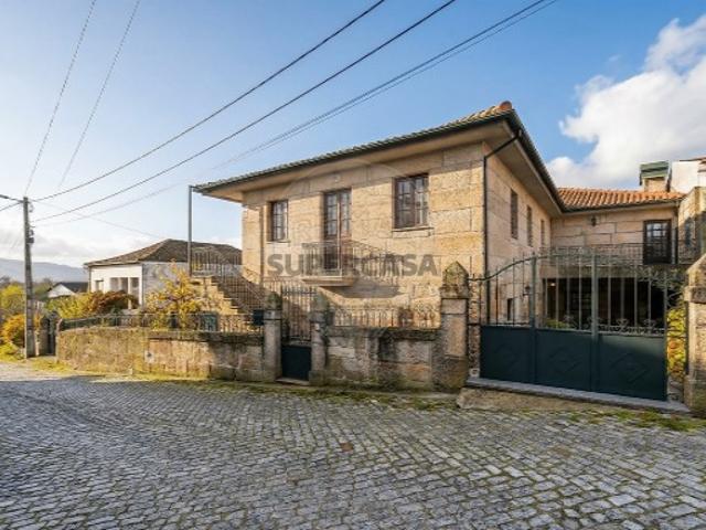 Moradia T5 em Vila Verde de Raia