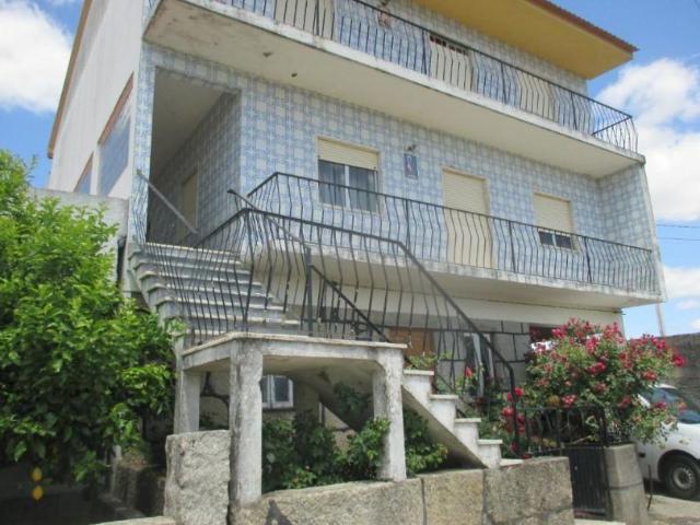 MORADIA T5 GUARDA SEIA